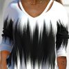 Plus&Curve zolucky | Plus Size Loose Abstract V Neck Casual T-Shirt White